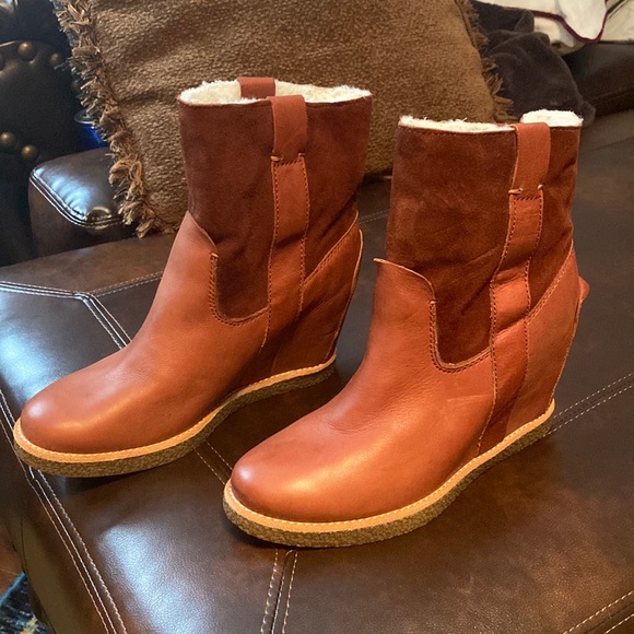 Dolce Vita Shoes - Dolce Vita Cognac Wedge Booties with Leather, Shearling & Suede